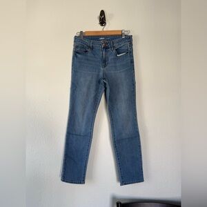 Old Navy Power Straight 8 Short